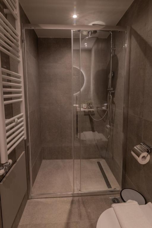 Aeson Premium Living - 8