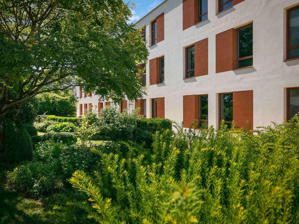 Zahrada ubytování ibis Styles Dijon Sud Domaine De Beauregard 21600 Longvic