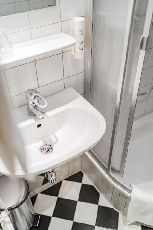 Vienna West Business Inn - Resim 45