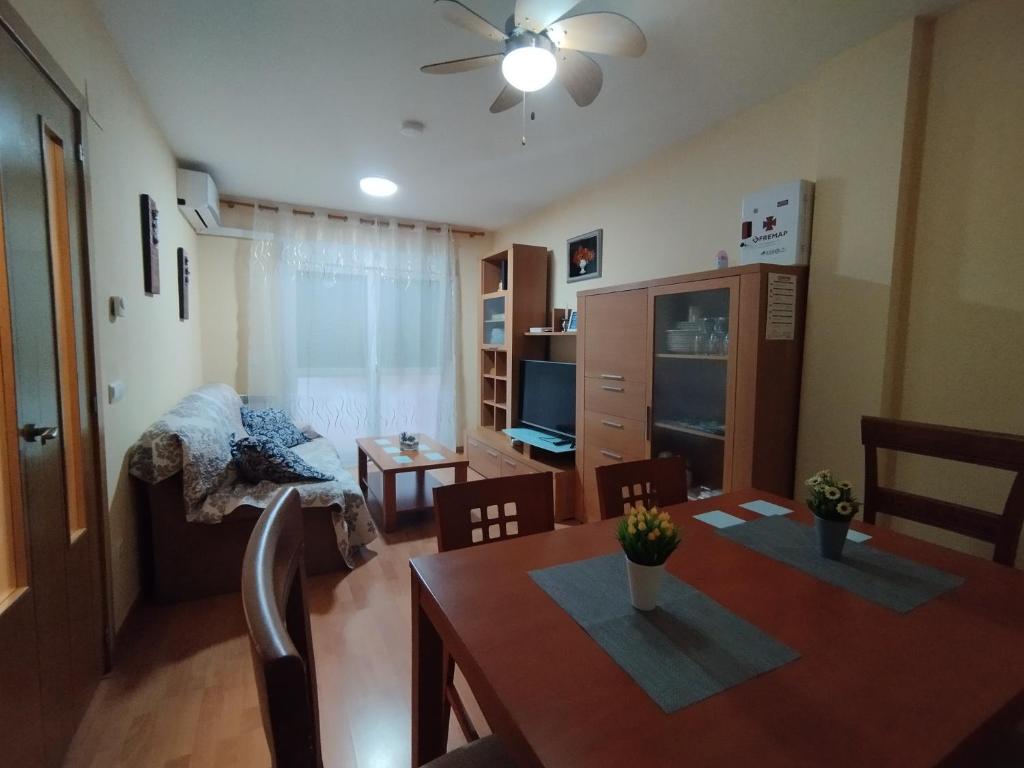 Posedenie v ubytovaní Apartamento Alhondiga Hervás
