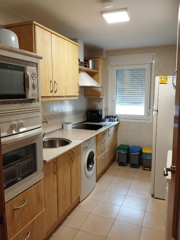 Kuchyňa alebo kuchynka v ubytovaní Apartamento Alhondiga Hervás