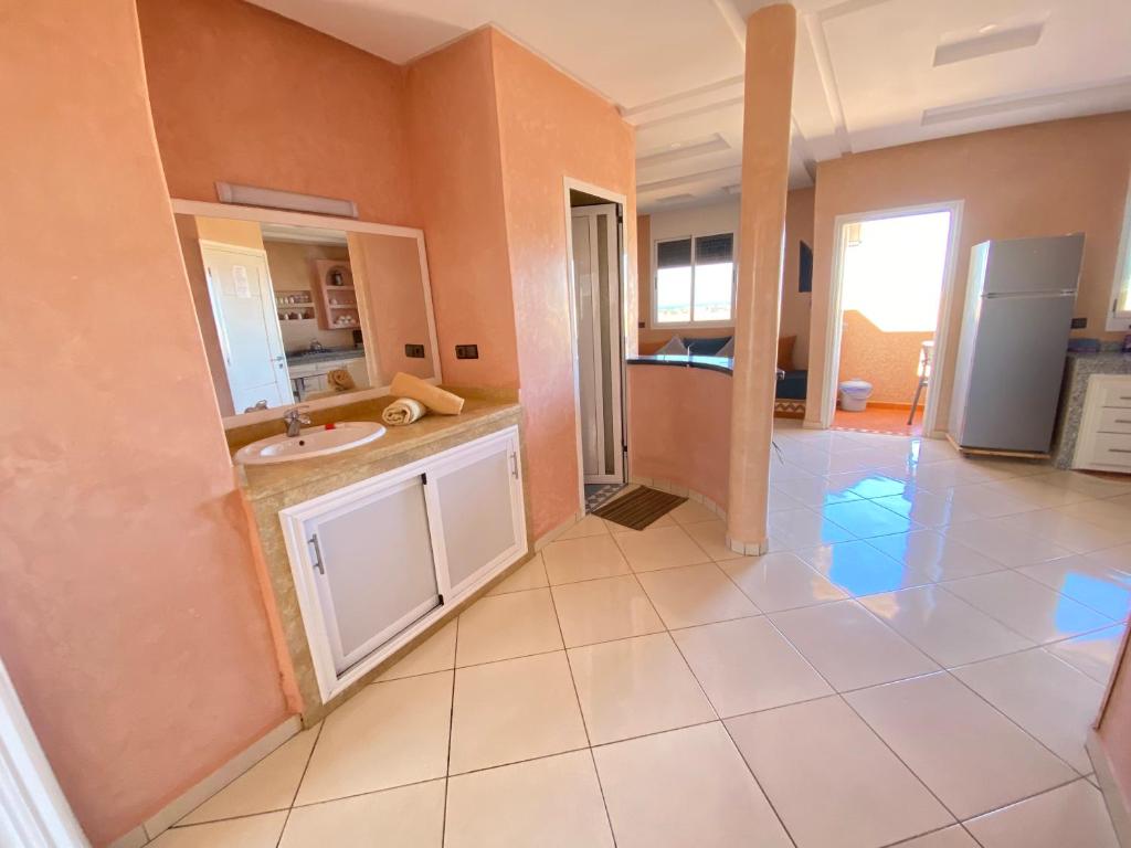 Een keuken of kitchenette bij Tawada