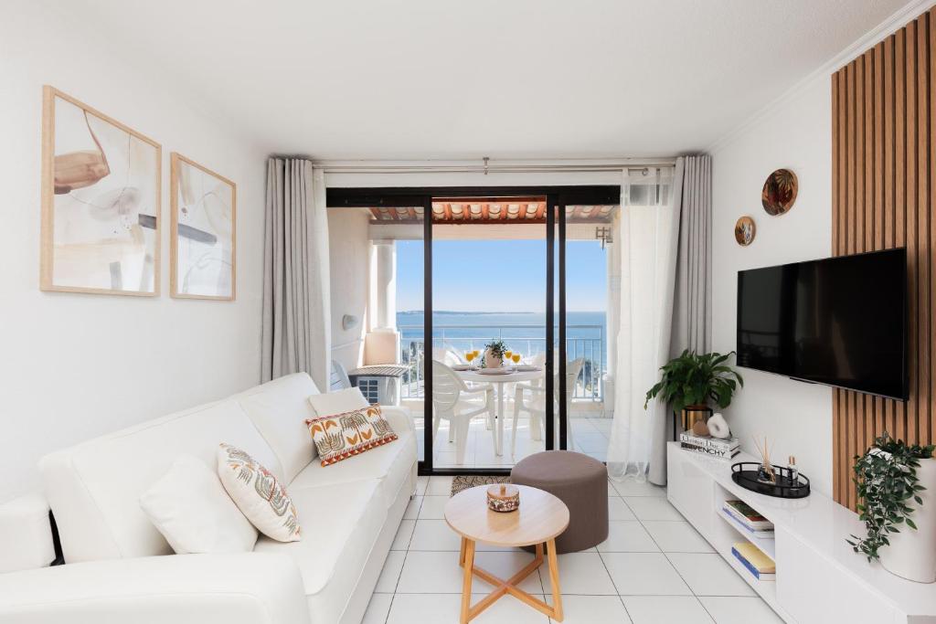 Holiday Paradise - Cannes - Sea View - Pool - Free Parking - Beach 4 min