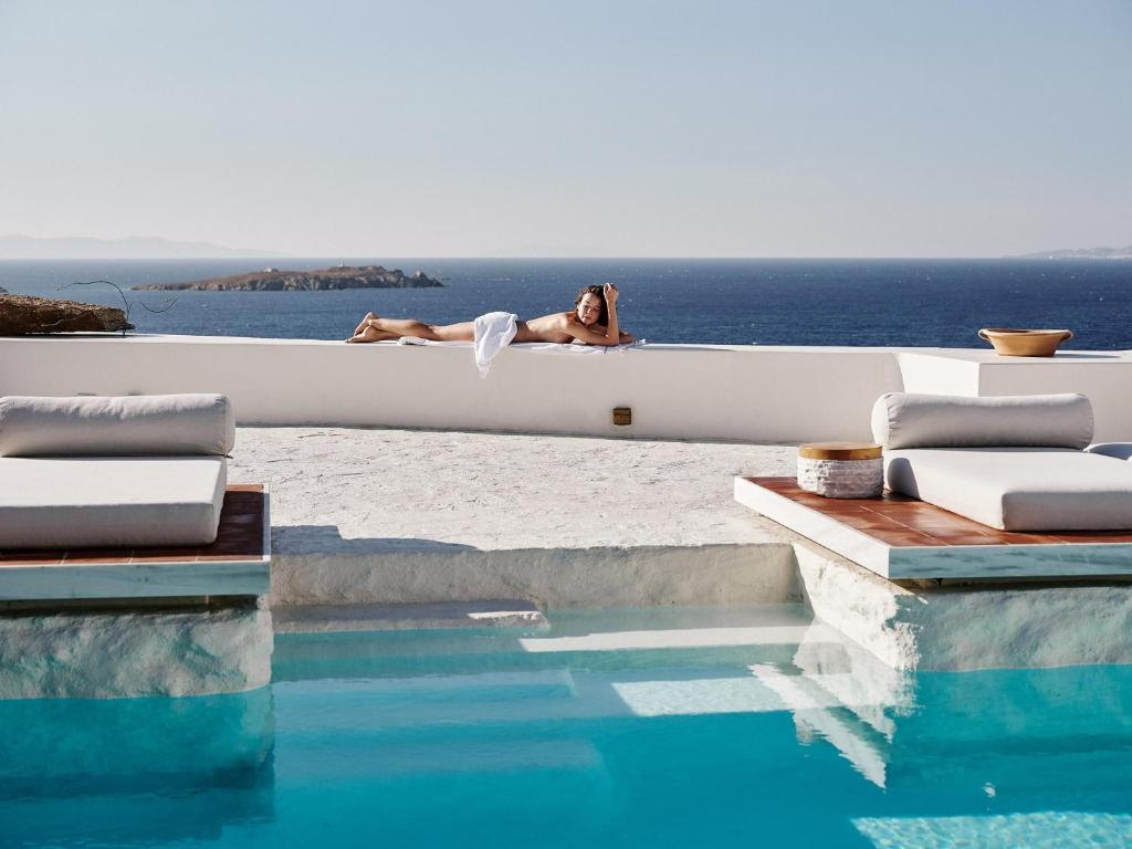 Bazén v ubytování Boheme Mykonos Town - Small Luxury Hotels of the World nebo v jeho okolí