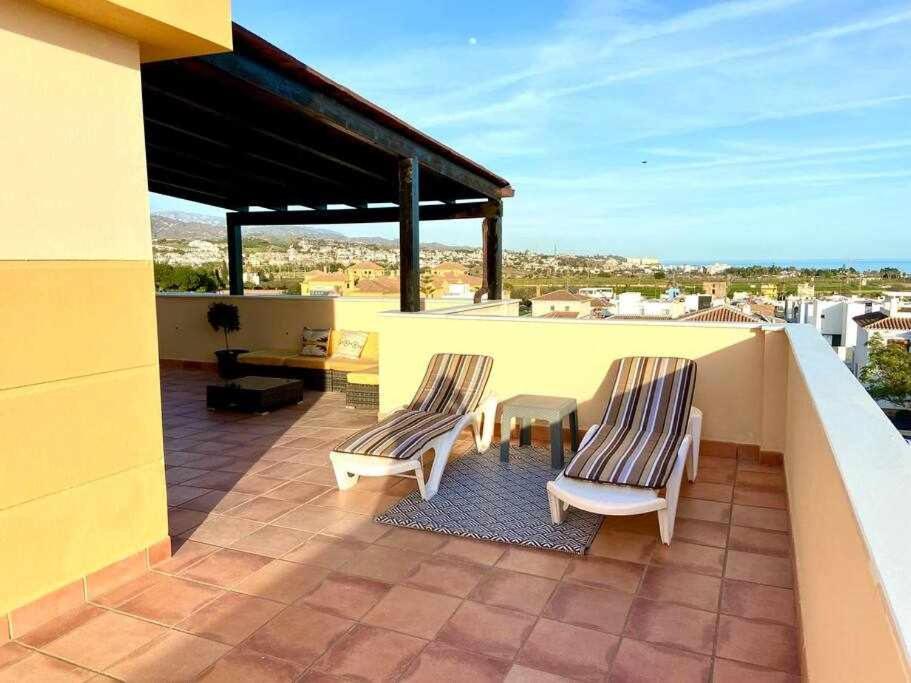 Balkon lub taras w obiekcie Sea View and Mountains By Solymar holiday