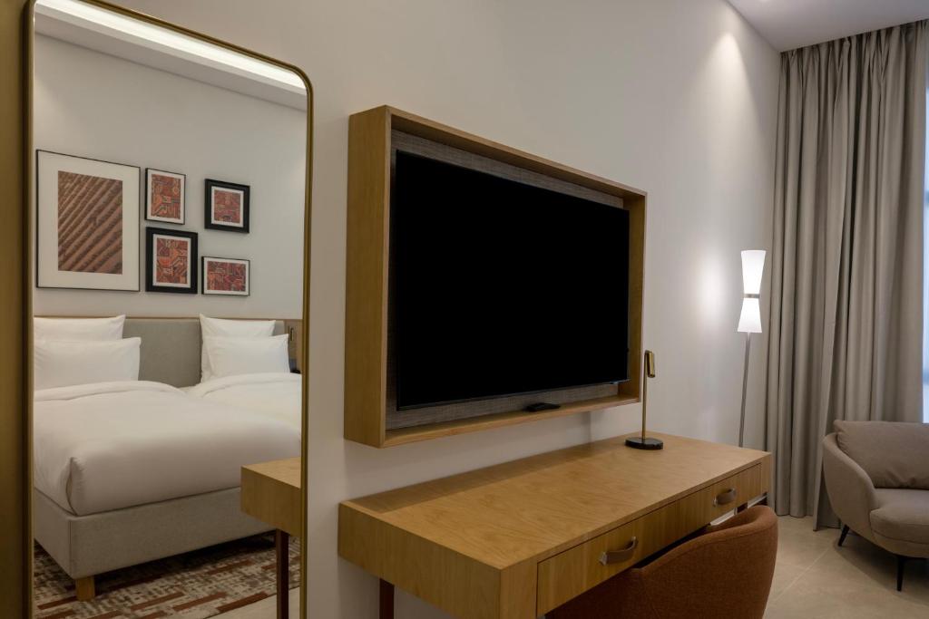 TV a/nebo společenská místnost v ubytování Mercure Hotel Khamis Mushait by Accor