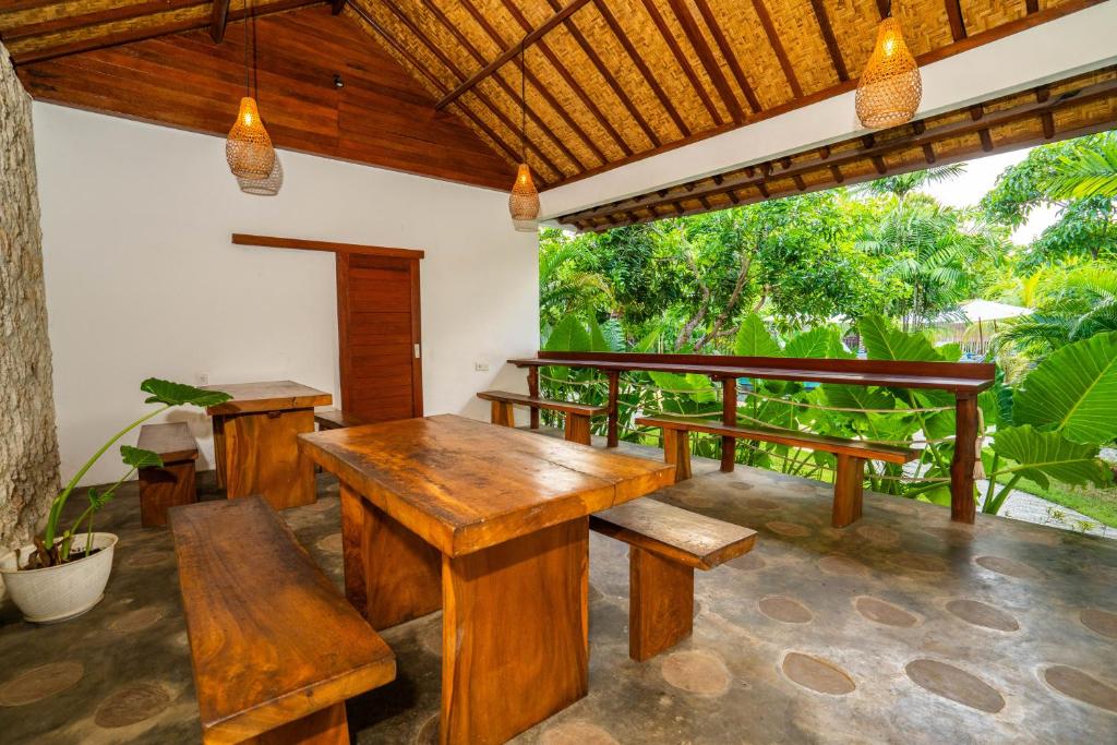 Balkón nebo terasa v ubytování Lumbung Bukit Resort Uluwatu