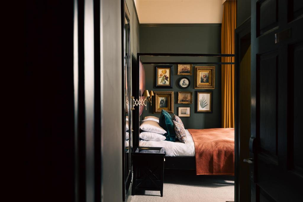 The Churchill Hotel - Resim 44