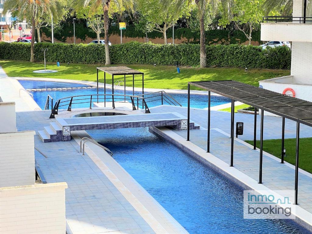 Montecarlo Salou, piscina y céntrico