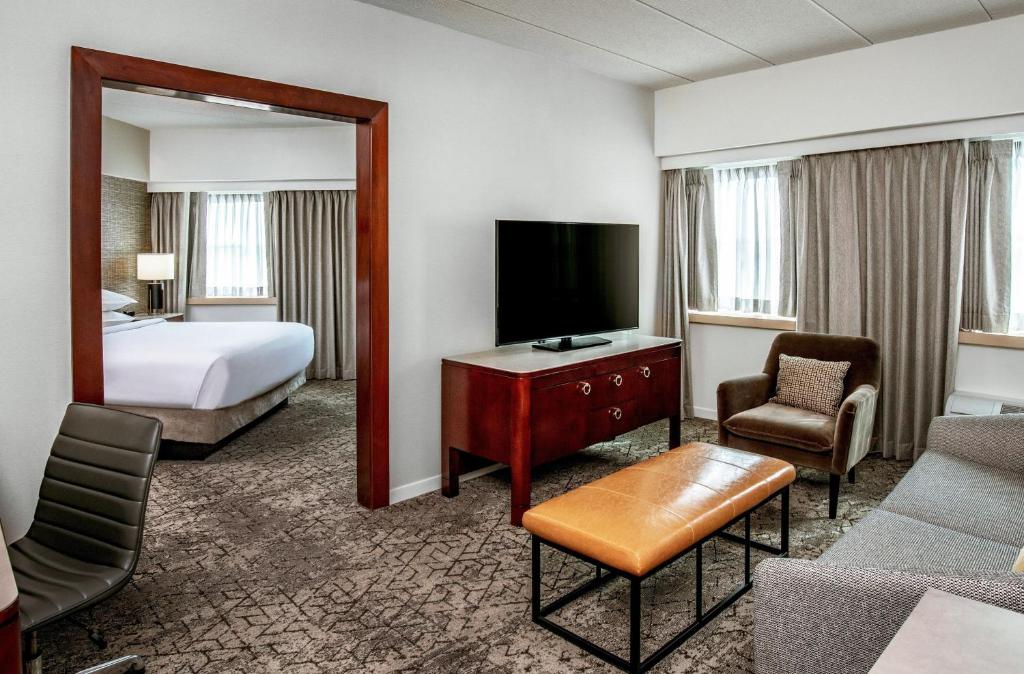 Sheraton Boston Needham Hotel - 