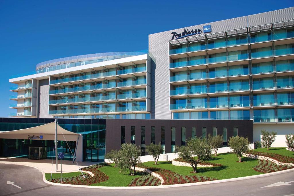 Budova, v ktorej sa hotel nachádza