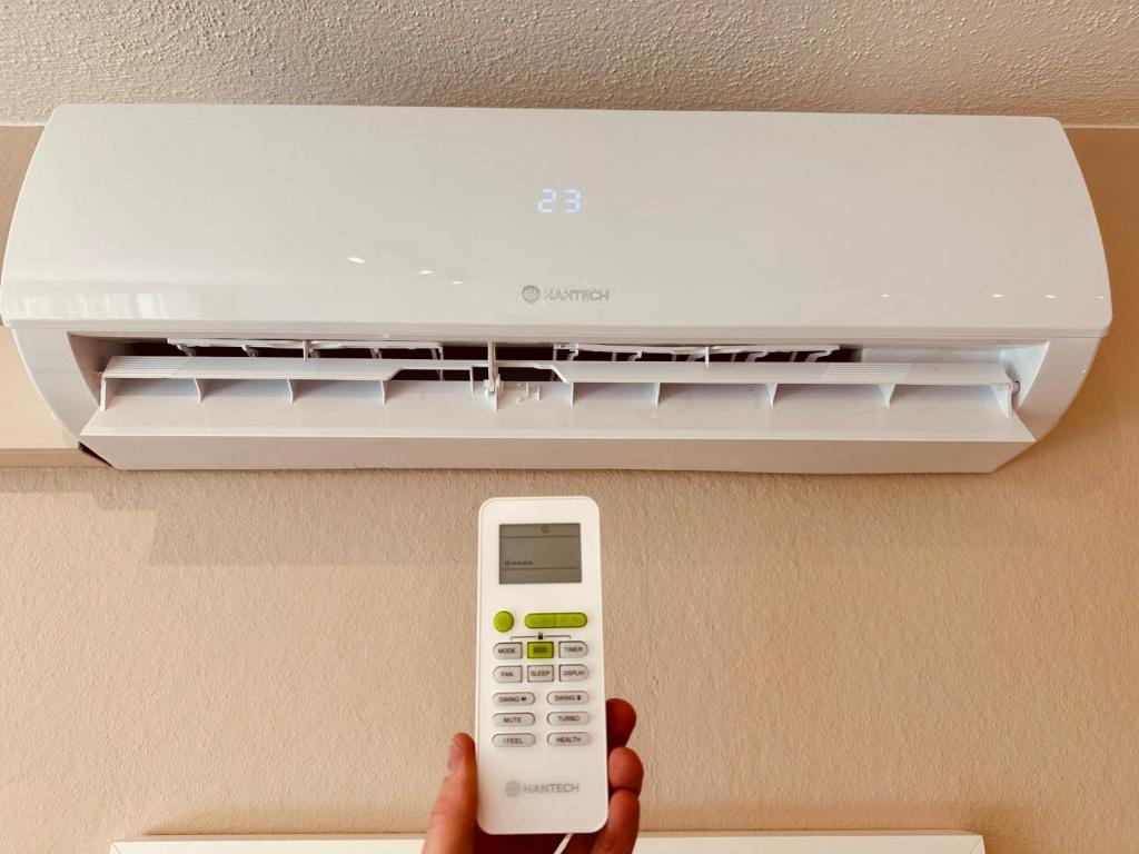 New Studio with Sunny Terrace & Air Condition - Resim 12