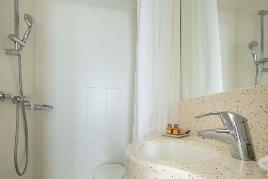 Grand Hotel des Balcons - Resim 34