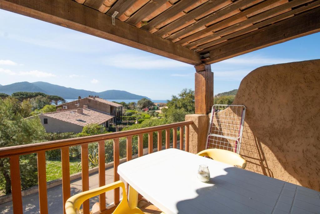 Nespecifikovaný výhled na hory nebo výhled na hory při pohledu z apartmánu
