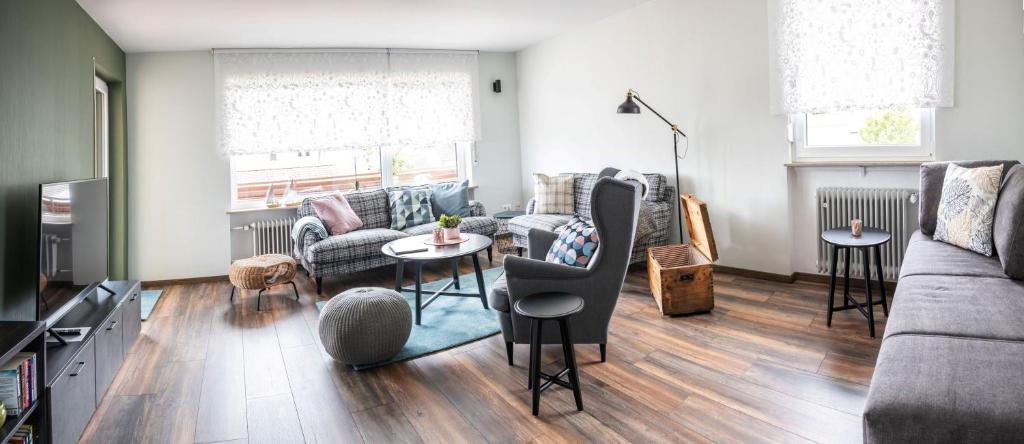Ruang duduk di Ferienwohnung Zierapfel