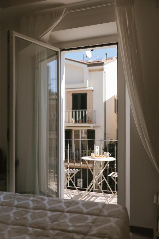 Balkon lub taras w obiekcie Home Alba Rooms