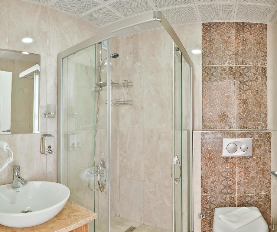 Ванная комната в Hotel Kayahan