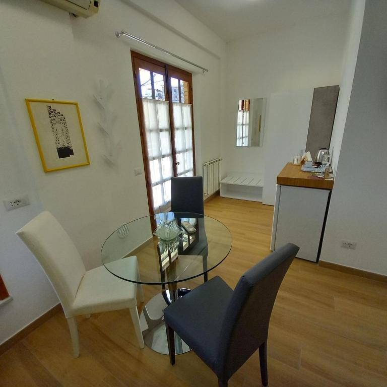 B&B Villa Letizia - Chambre Familiale Avec Terrasse