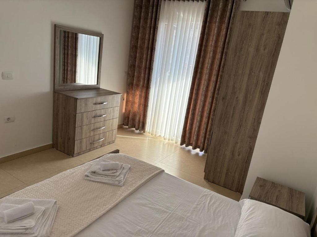 Postel nebo postele na pokoji v ubytování MEGAN RESIDENCE - floor 3
