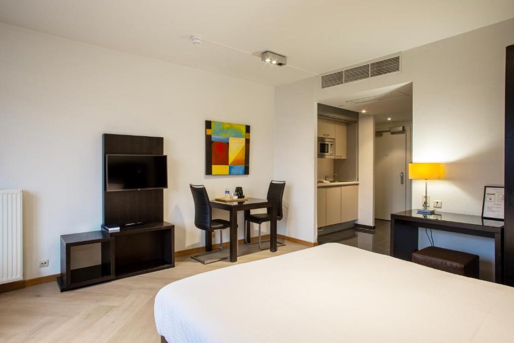 
Suite with Garden View
