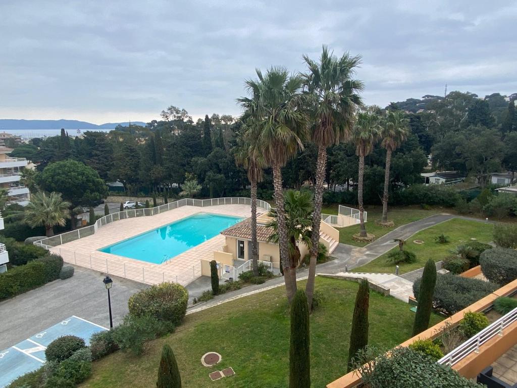 domaine de la baie, CavalairesurMer (updated prices 2026) — free download