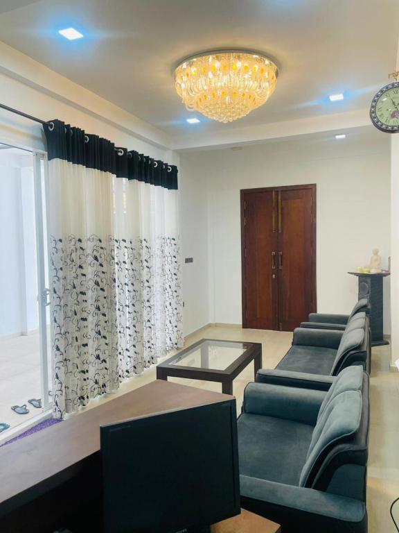 Posezení v ubytování Hotel Ceylonia Colombo
