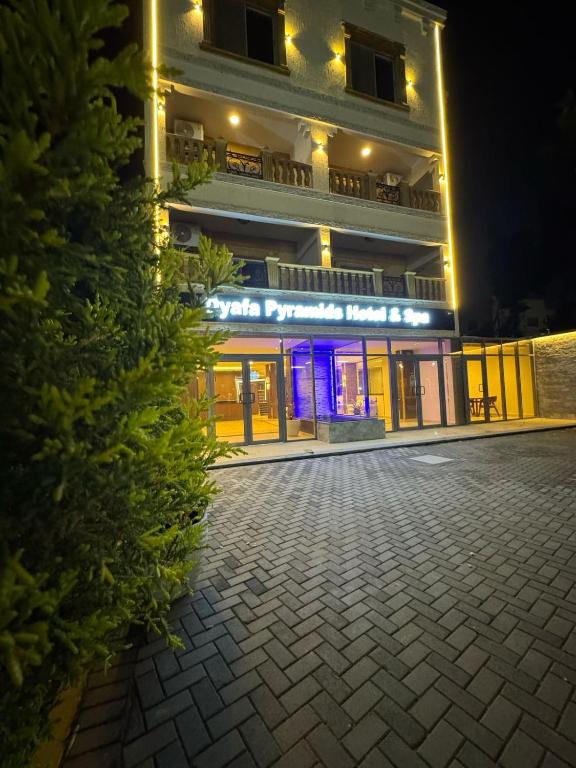 Budova, kde se hotel nachází