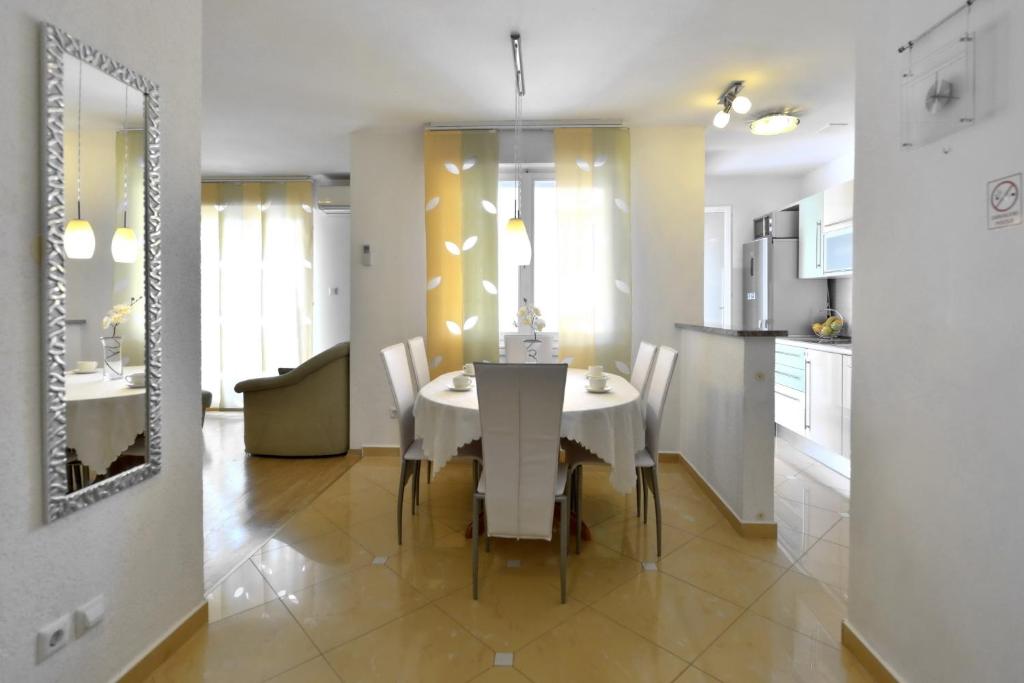 Fotografia z galérie ubytovania Cozy beach apartment Split v Splite
