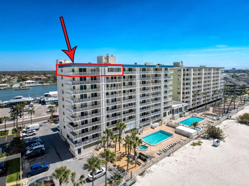 Curated visual reference: Luxury Penthouse Rentals In Clearwater Reference: 20002 Gulf Blvd Penthouse 5 Clearwater Beach Updated Prices 2026
