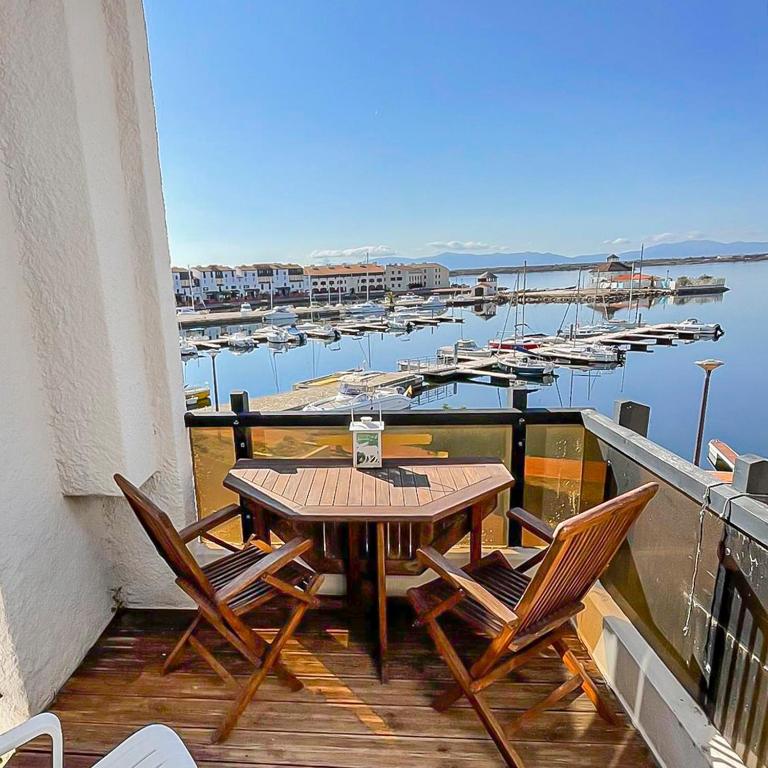 Séjour bord de mer T3 avec piscine & parking