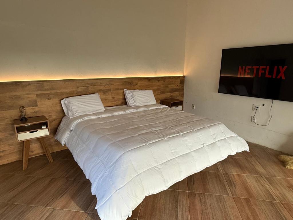 Suíte na montanha - Recreio dos Bandeirantes - entrada independente, com vista pra Floresta