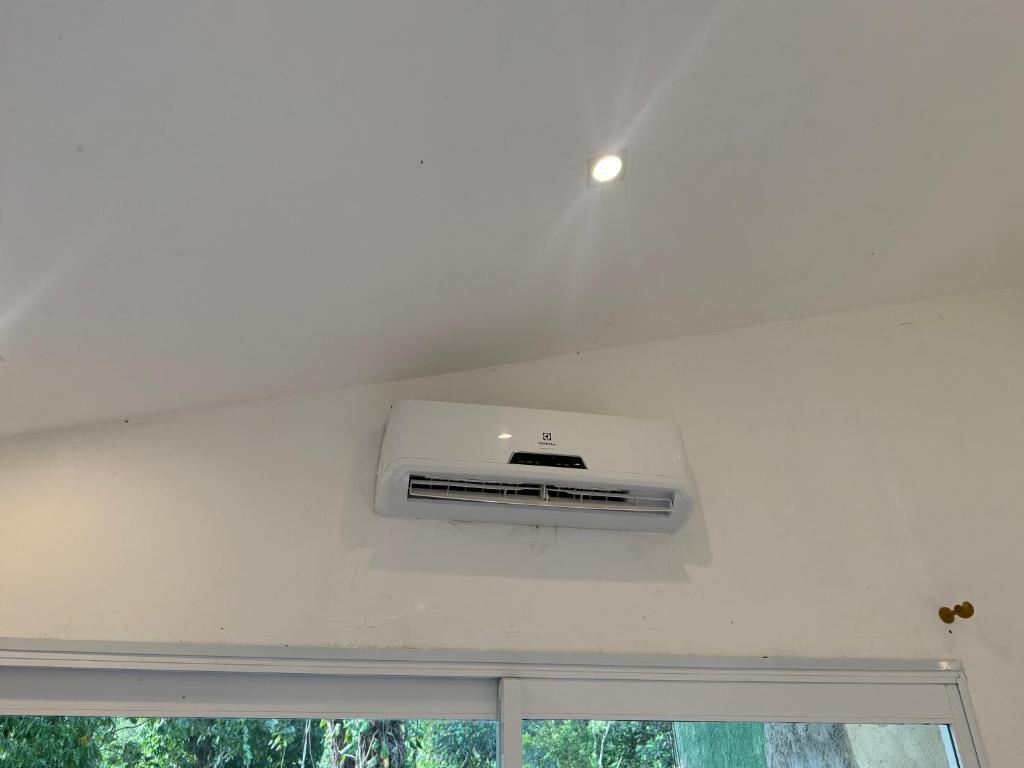 Suíte na montanha - Recreio dos Bandeirantes - entrada independente, com vista pra Floresta