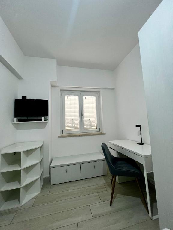 TV o dispositivi per l'intrattenimento presso Elegant & Spacious 2BR 2BA Unit with Private Patio