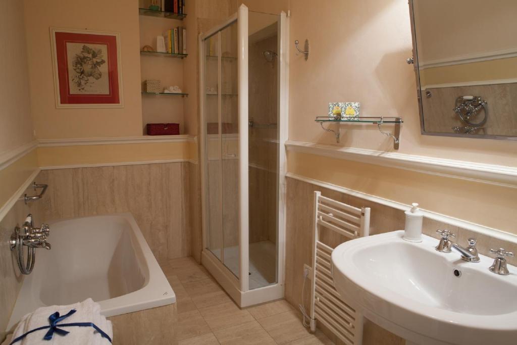 Granduomo Charming Accomodation - Resim 25