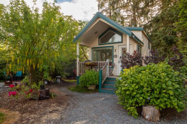 Zahrada ubytování Sheltered Nook On Tillamook Bay