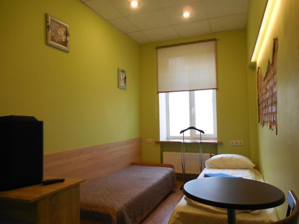 Gogol Park Rooms - Standard Twin Room With Shared Bathroom