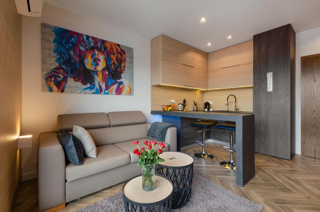 LupoApartments z Klimatyzacją do wyboru z Jacuzzi Pole Dance Parking Dostęp na Kod - One-Bedroom Apartment (without Bathtub)