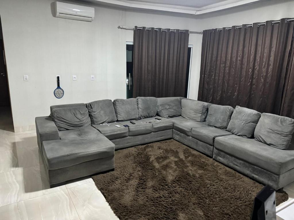 Χώρος καθιστικού στο Casa para o Bahia farm show
