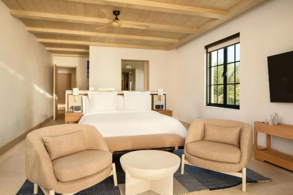 Oceanfront 5 Bedroom Residence
