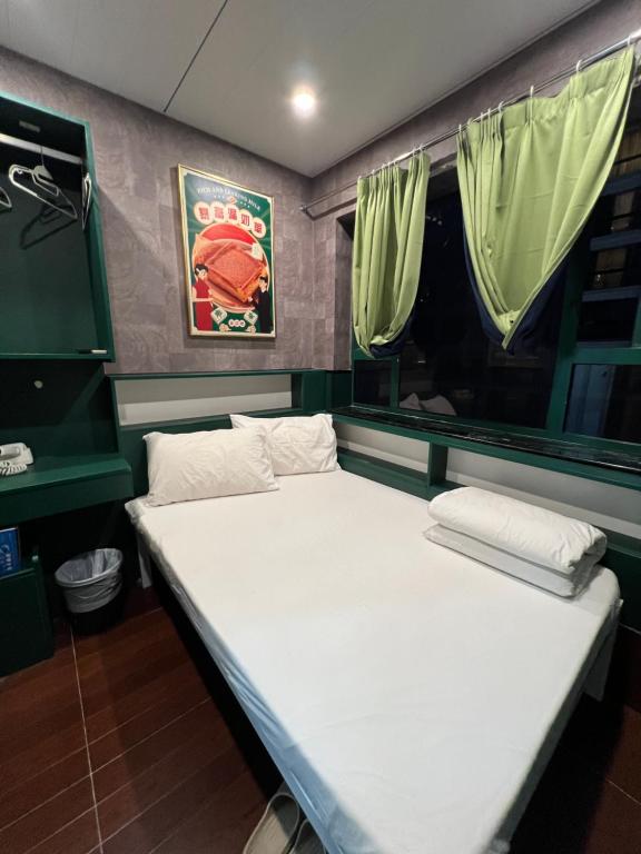 Postel nebo postele na pokoji v ubytování Venetian Hostel