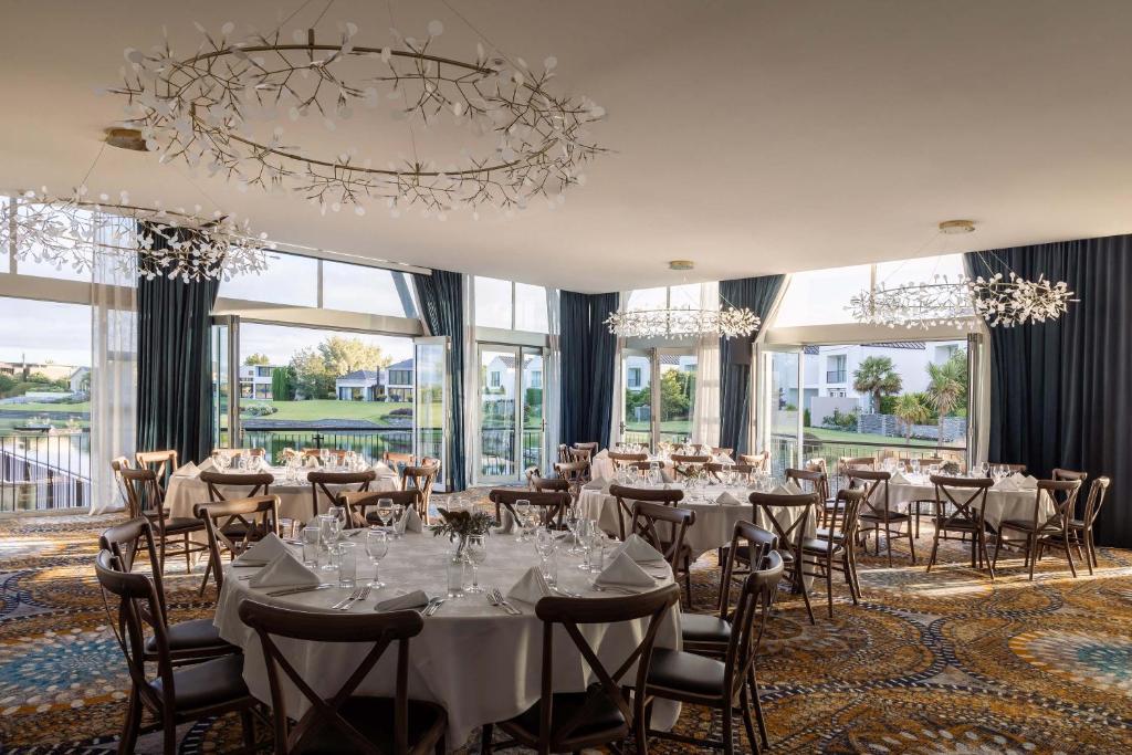 Restaurace v ubytování Peppers Clearwater Resort