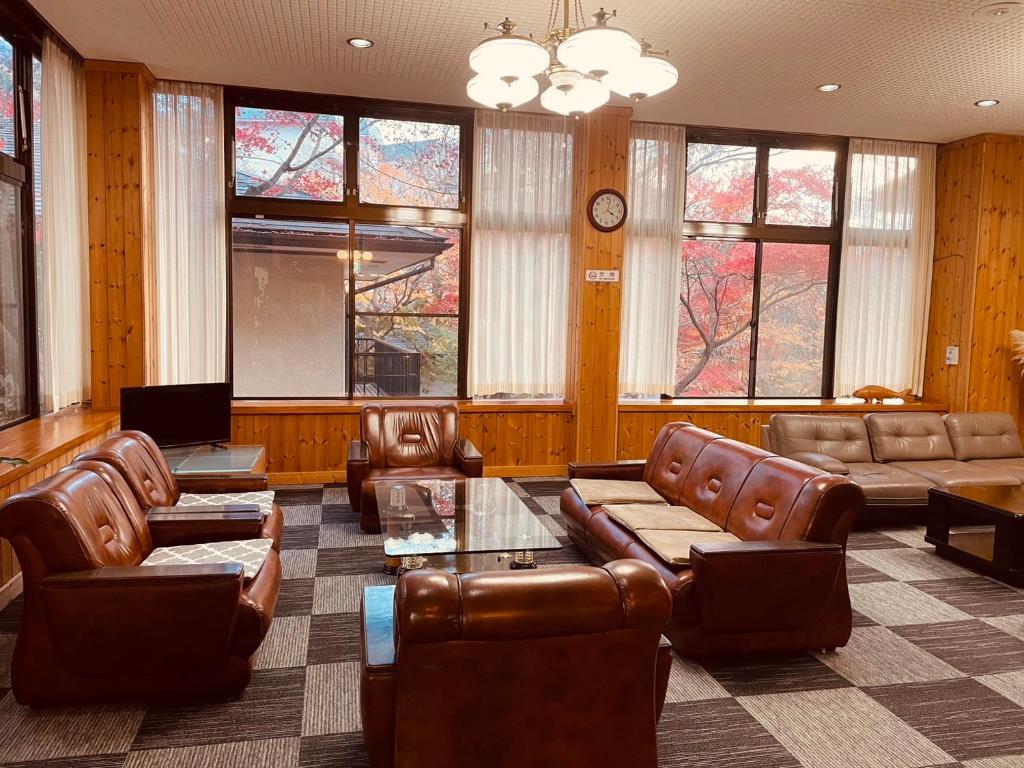 Χώρος καθιστικού στο 楓リゾート鬼怒川温泉 优雅宽敞的日式独栋旅馆