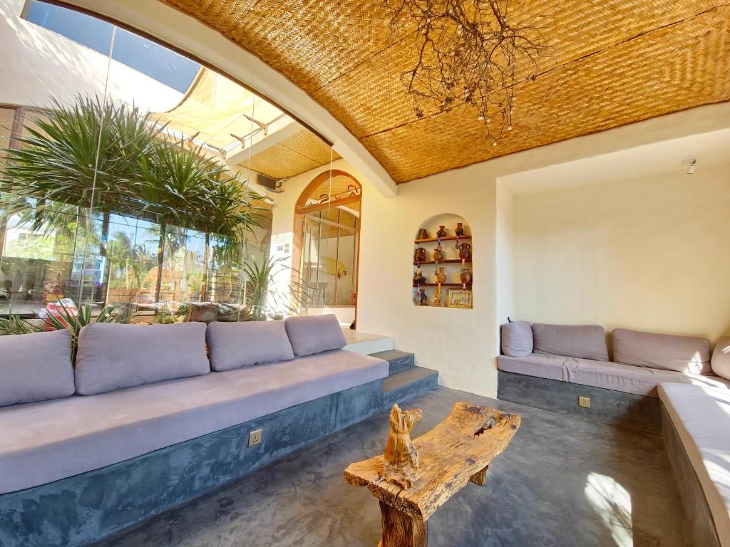 Khu vực ghế ngồi tại Red Sands Mui Ne