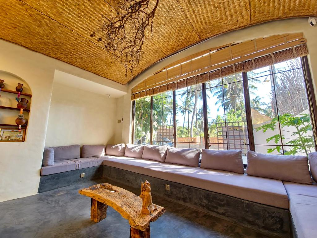 Khu vực ghế ngồi tại Red Sands Mui Ne