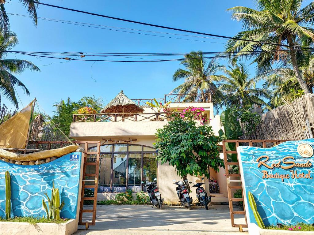 Tòa nhà nơi khách sạn tọa lạc