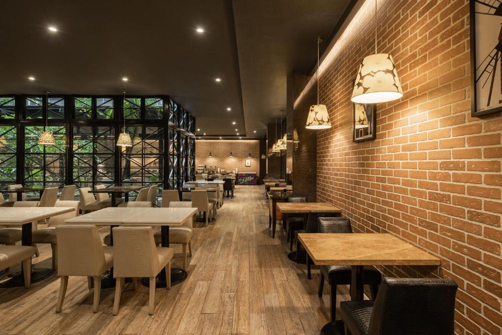 Restaurace v ubytování Kindness Hotel-Jue Ming