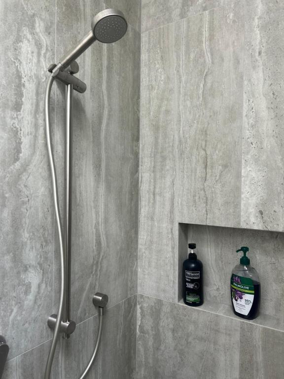 Birdsong Water View 2 Bedroom Apartment - Resim 3