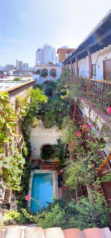 Bazén v ubytování Hotel Don Pedro De Heredia nebo v jeho okolí