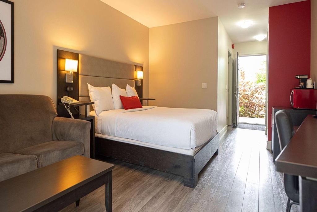 Ramada by Wyndham Ottawa On The Rideau - Resim 15