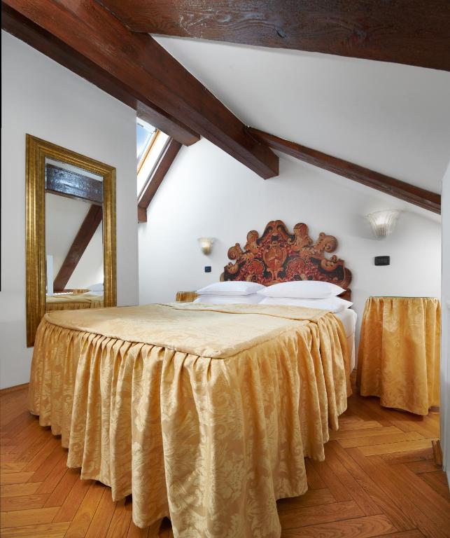 Charles Bridge Palace - Resim 20